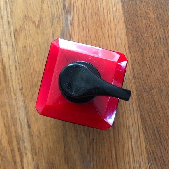 VICTORIA'S SECRET Lotion Scent Bombshell Intense - Picture 3 of 4